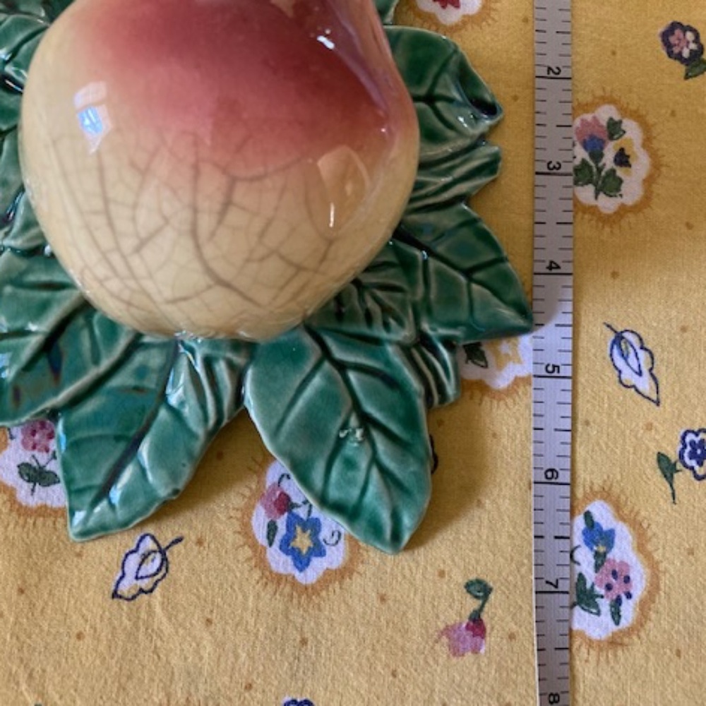 Vintage "Pear" Wall Pocket - Picture 10 of 12
